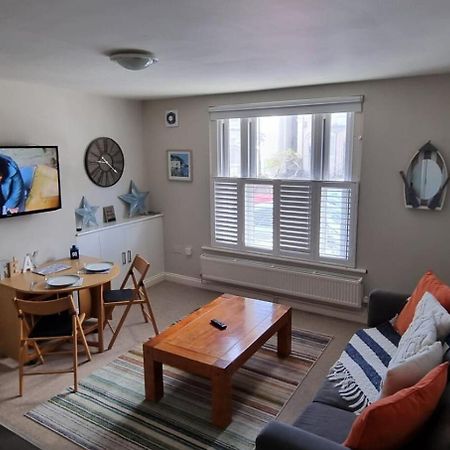 רייד St Margaret'S Ground Floor And Lower Deck Apartment מראה חיצוני תמונה
